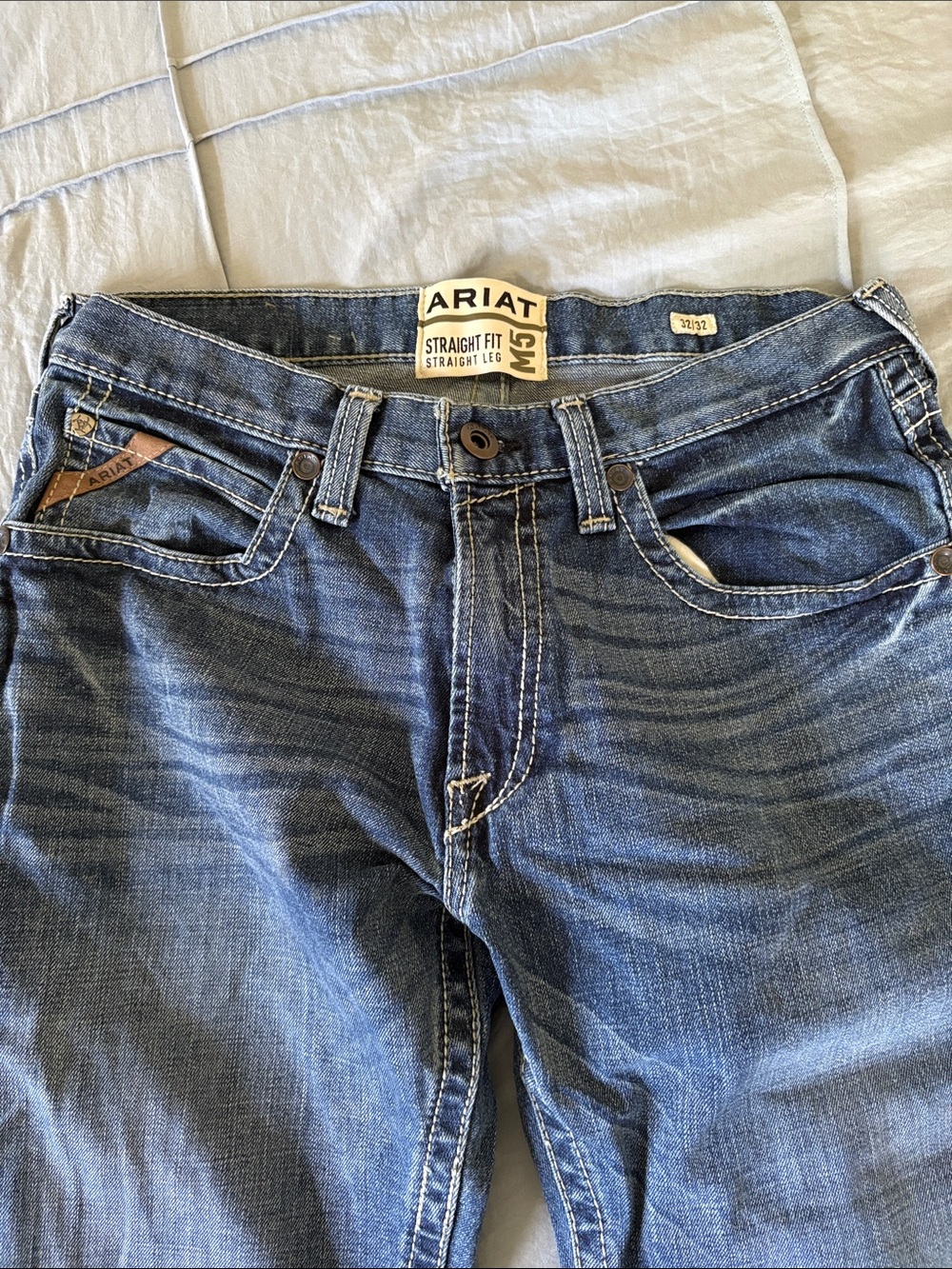 ARIAT Men's Blue Denim Jeans - Straight Fit Straight Leg 32/32
